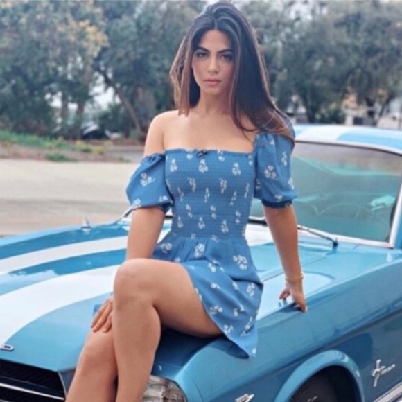 Reformation Elle Shirred Floral-print Georgette Mini Dress In Blue 17833 - Picture 1 of 12